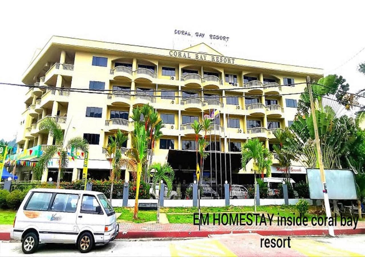 Em Homestay Pekan Pangkor Buitenkant foto