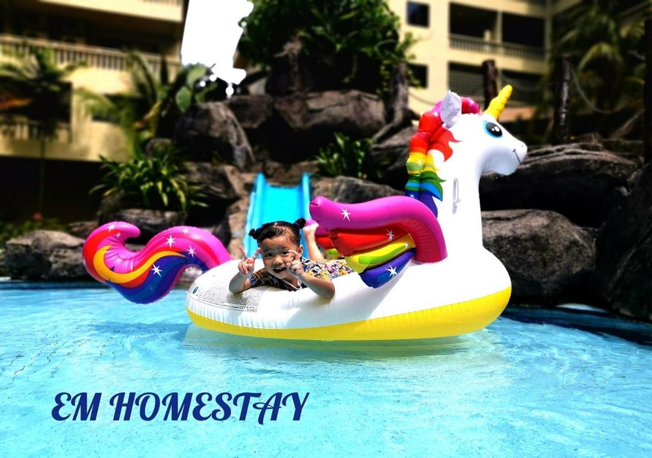 Em Homestay Pekan Pangkor Buitenkant foto